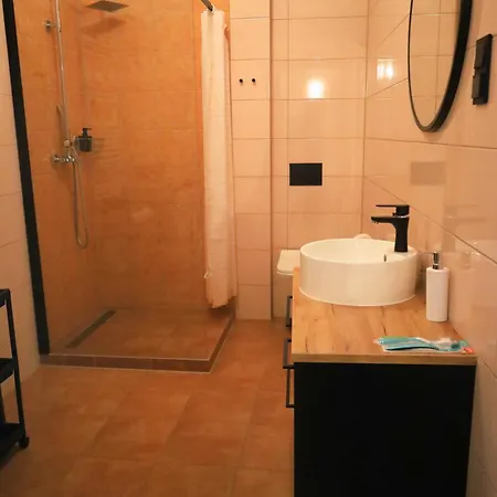 D'ali W Centrum Poznania Ul Rozana 21 Апартаменты *