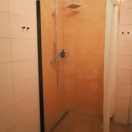 D'ali W Centrum Poznania Ul Rozana 21