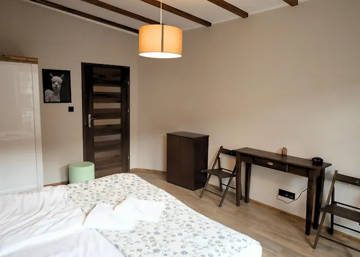 D'ali W Centrum Poznania Ul Rozana 21 *